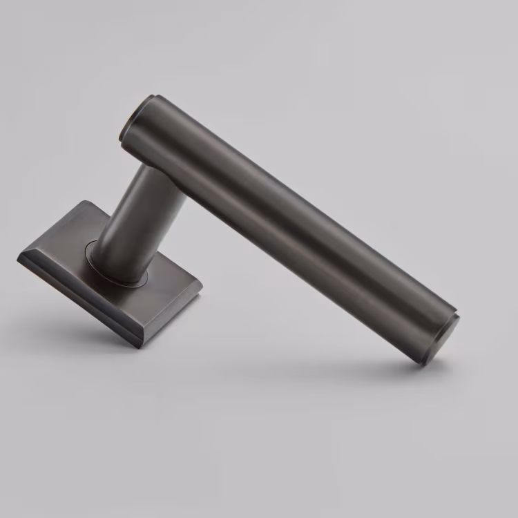 Silhouette Lever