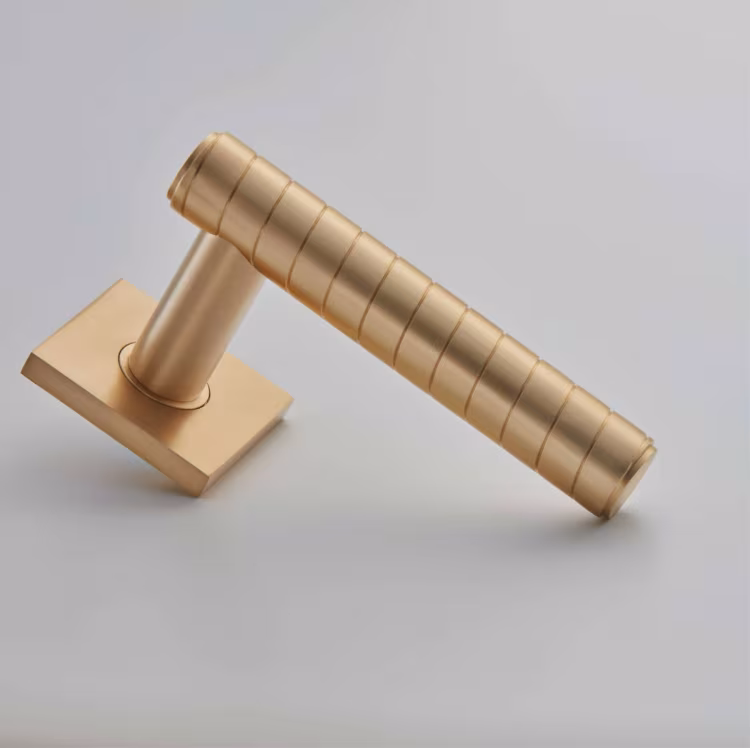 Spiral Silhouette Lever
