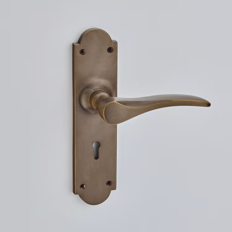 Oxford Lever Latch Furniture