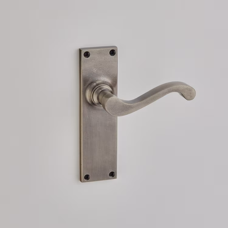 Oaken Lever Lock