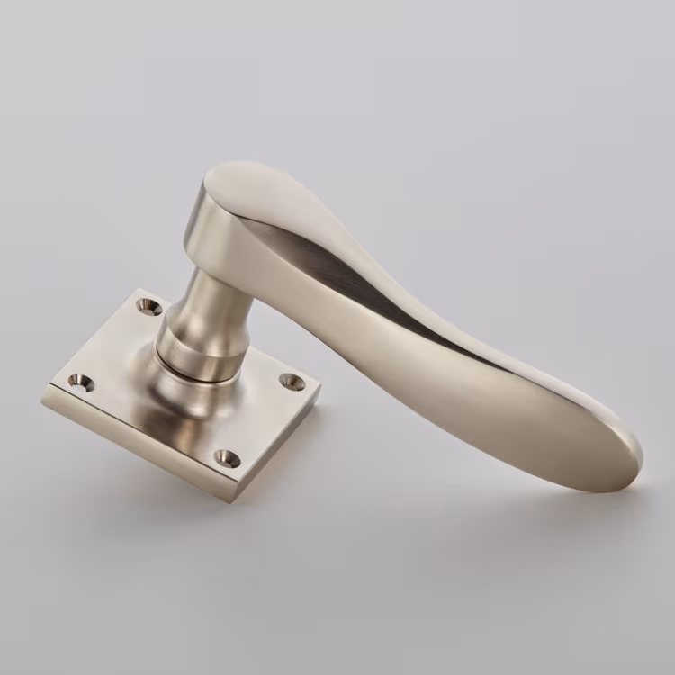 Velo Lever Latch on Square Rose