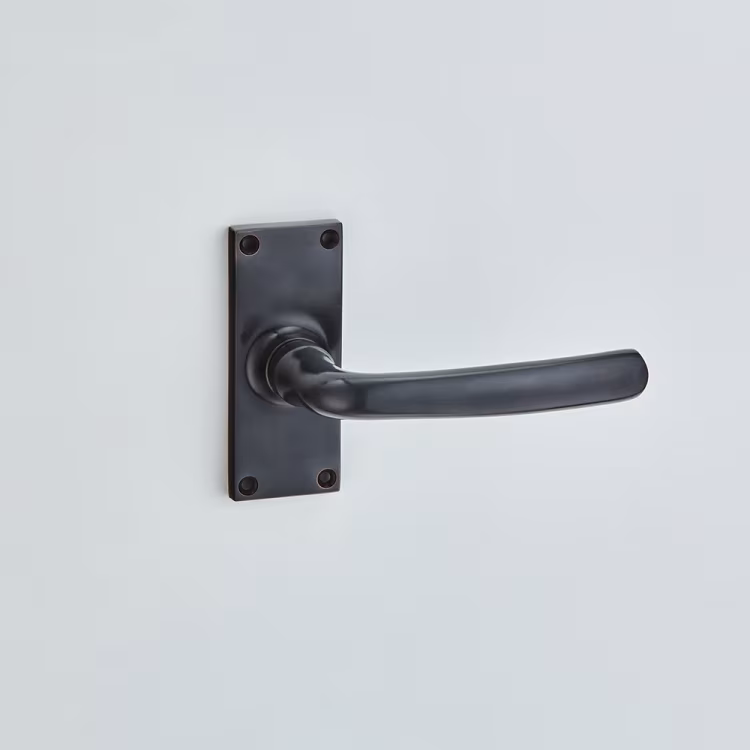 Floe Lever Latch