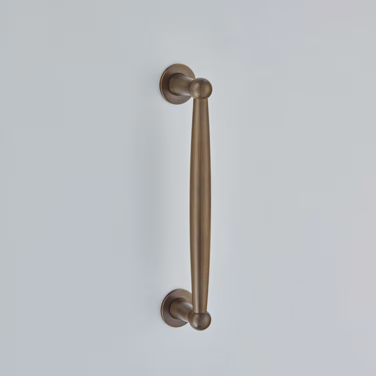 Convex Pull Handle
