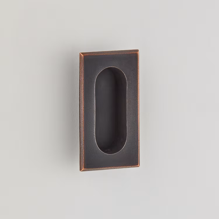 Bevelled Edge Flush Pull