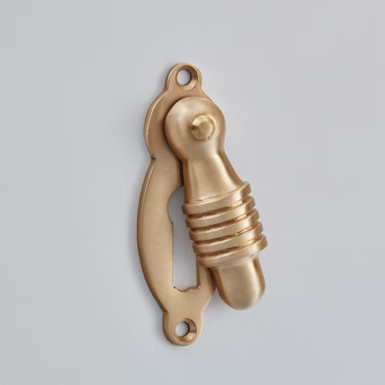 Broughton Escutcheon