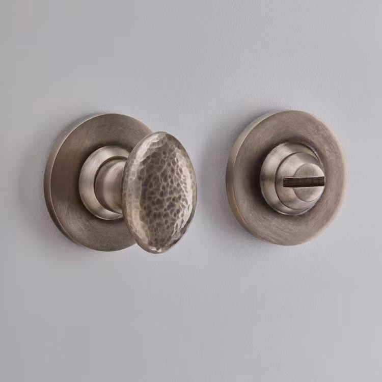 Hammered Oval Bathroom Turn and Release