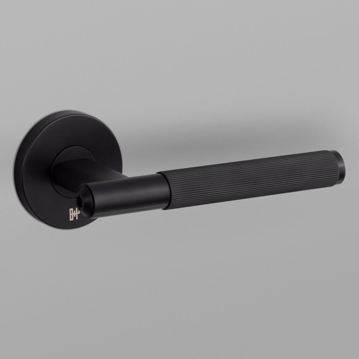 Doerhaandtag-doergreb-sort-RLH-481032-door-handle-black-buster-and-punch-3-villahus