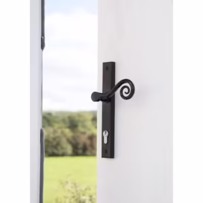 Black Monkeytail Slimline Lever Espag. Lock Set - RH - Image 4
