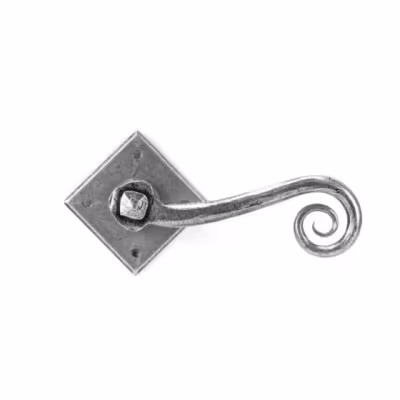 Pewter Monkeytail Lever Lock Set