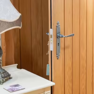 Pewter Cromwell Lever Lock Set - Image 3