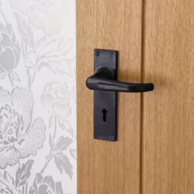 Black Deluxe Lever Lock Set - Image 4