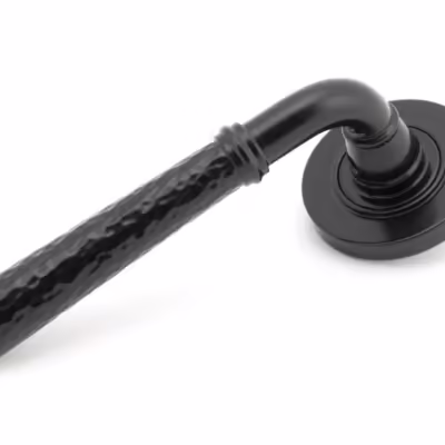 Black Hammered Newbury Lever on Rose Set (Plain)