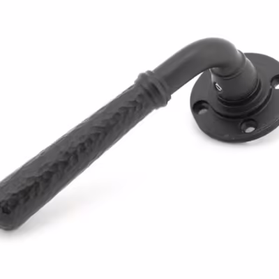 Matt Black Hammered Newbury Lever on Rose Set (Square) - Image 4