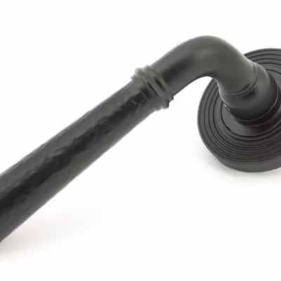 Aged Bronze Hammered Newbury Lever on Rose Set (Beehive)