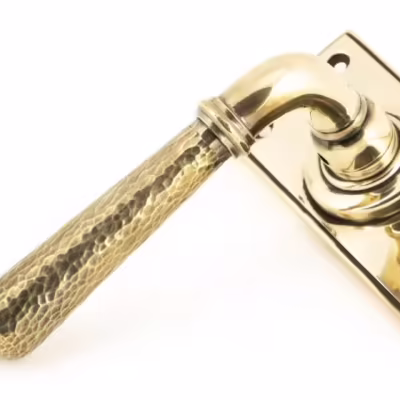 Aged Brass Hammered Newbury Lever Latch Set - Image 3