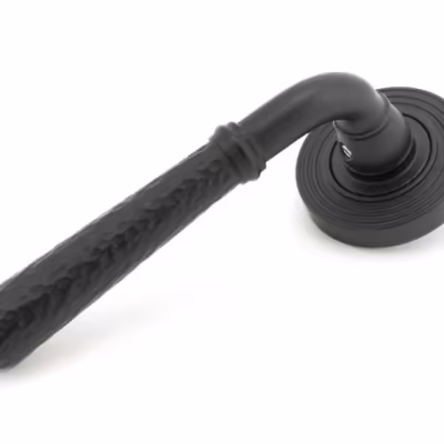 Matt Black Hammered Newbury Lever on Rose Set (Beehive) - Unsprung