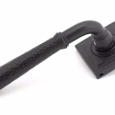 Matt Black Hammered Newbury Lever on Rose Set (Square) - Unsprung