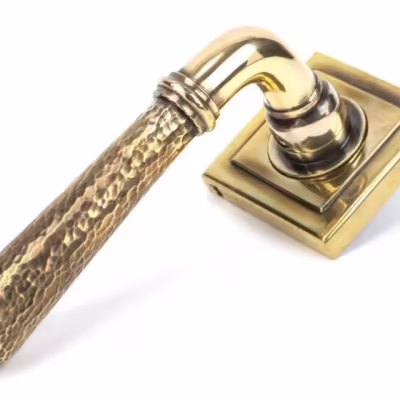 Aged Brass Hammered Newbury Lever on Rose Set (Square) - Unsprung