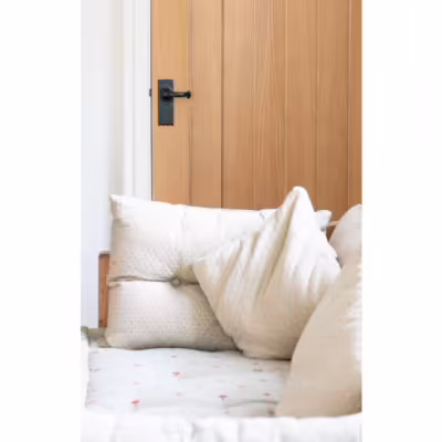 Black Cottage Lever Latch Set - Image 3