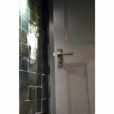 Beeswax Straight Lever Bathroom Set - Image 5