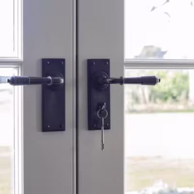 Aged Bronze Reeded Lever Latch Set - Image 6
