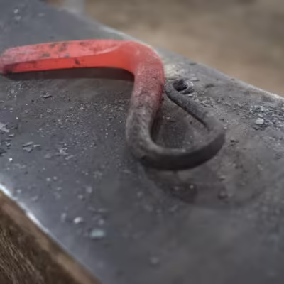Beeswax Locking Shepherd's Crook Fastener - RH - Image 3