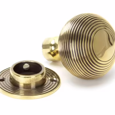 Aged Brass Beehive Mortice/Rim Knob Set - Image 3
