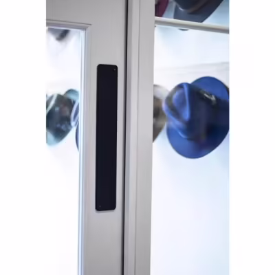 Black 400mm Plain Fingerplate - Image 3