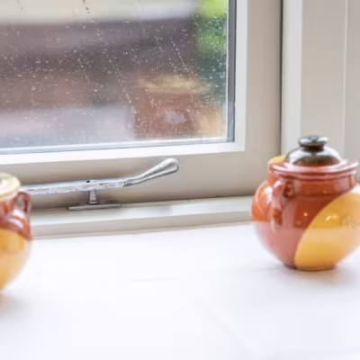 Pewter 8" Peardrop Stay - Image 3