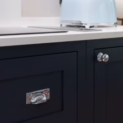 Polished Chrome Hammered Art Deco Drawer Pull - Image 4