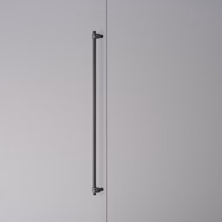 Closet Bar / 700mm / Cast