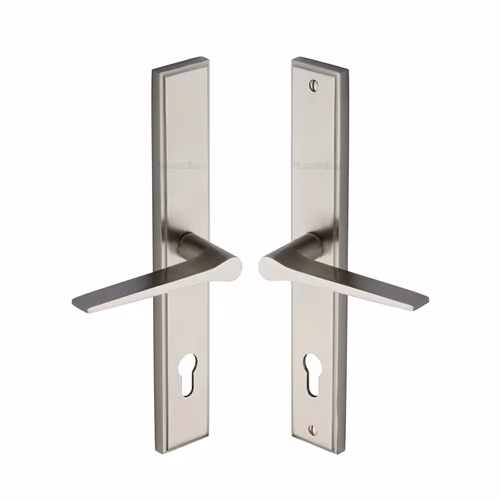 Gio LH Door Handle on Plate