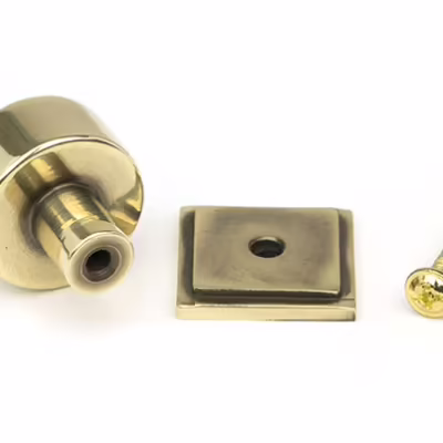 Aged Brass Kelso Cabinet Knob - 25mm (Square) - Image 3