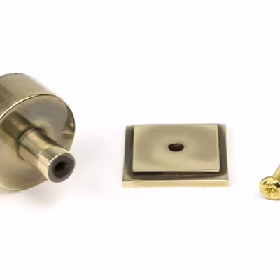 Aged Brass Kelso Cabinet Knob - 32mm (Square) - Image 3
