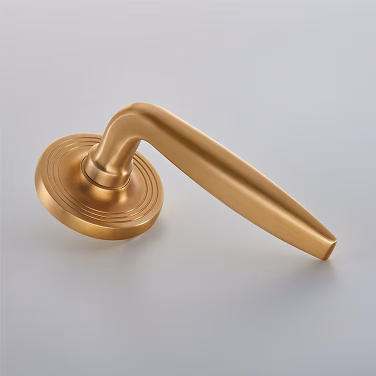 Maine Door Handle on 65mm Reeded Covered Rose