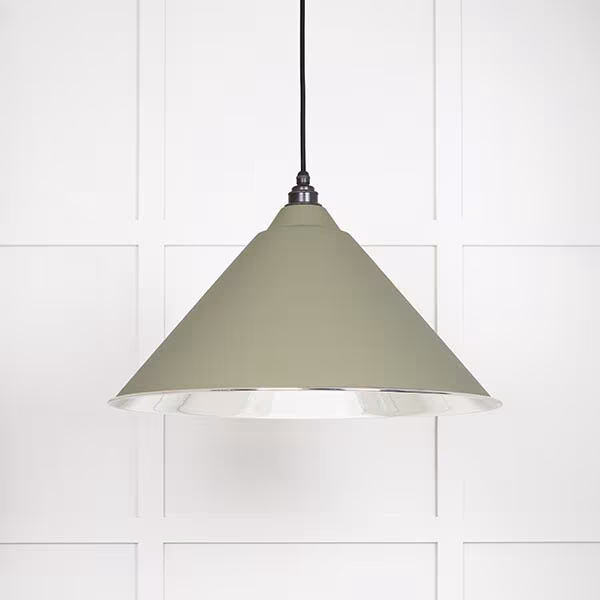Smooth Nickel Hockley Pendant in Tump