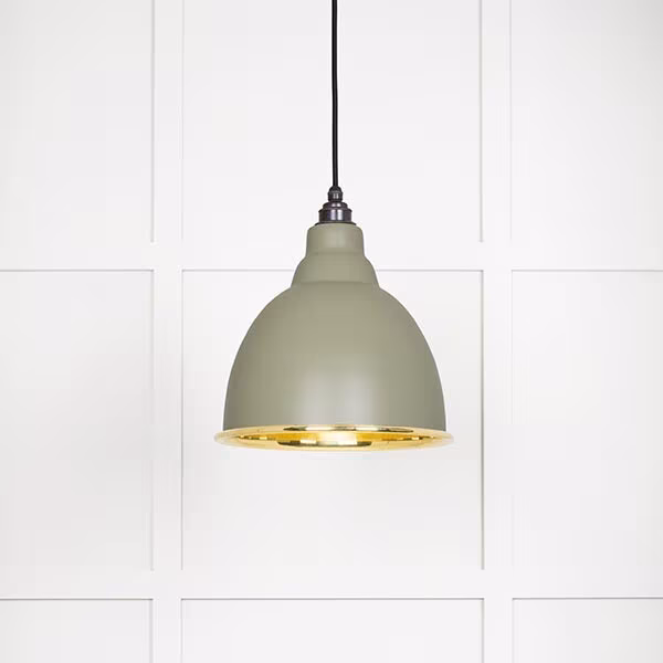 Smooth Brass Brindley Pendant in Tump