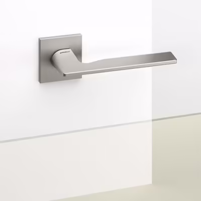 Kiri Lever Handle on Square Rose