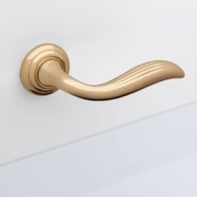 Plisse Lever Handle on Round Rose
