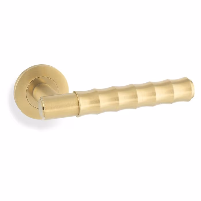 Spitfire Bamboo Lever on Rose