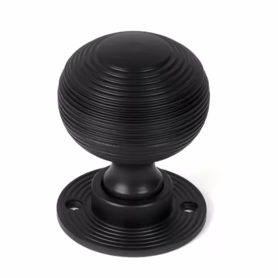 Matt Black Heavy Beehive Mortice/Rim Knob Set - Image 3