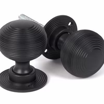 Matt Black Heavy Beehive Mortice/Rim Knob Set