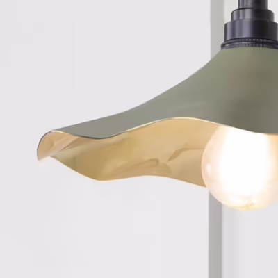 Smooth Brass Flora Wall Light in Tump - Image 4