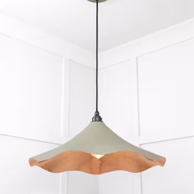 Smooth Copper Flora Pendant in Tump - Image 4