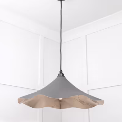 Smooth Nickel Flora Pendant in Bluff - Image 4