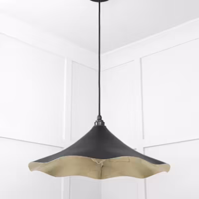 Smooth Brass Flora Pendant in Elan Black - Image 5