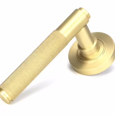 Satin Brass Brompton Lever on Rose Set (Plain) - Unsprung