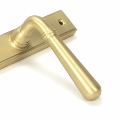Satin Brass Newbury Slimline Lever Espag. Lock Set - Image 6
