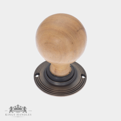 Oak Cromwell with Antique Brass Backplate (A OCR)