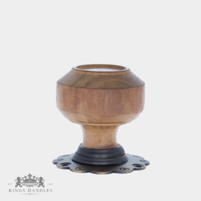 Oak Savoy with Antique Brass Backplate (A OSA) - Image 2